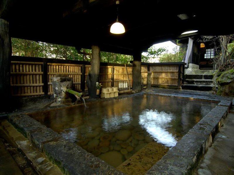 Kurokawa Onsen Yama no Yado Shinmeikan Minamioguni Bagian luar foto