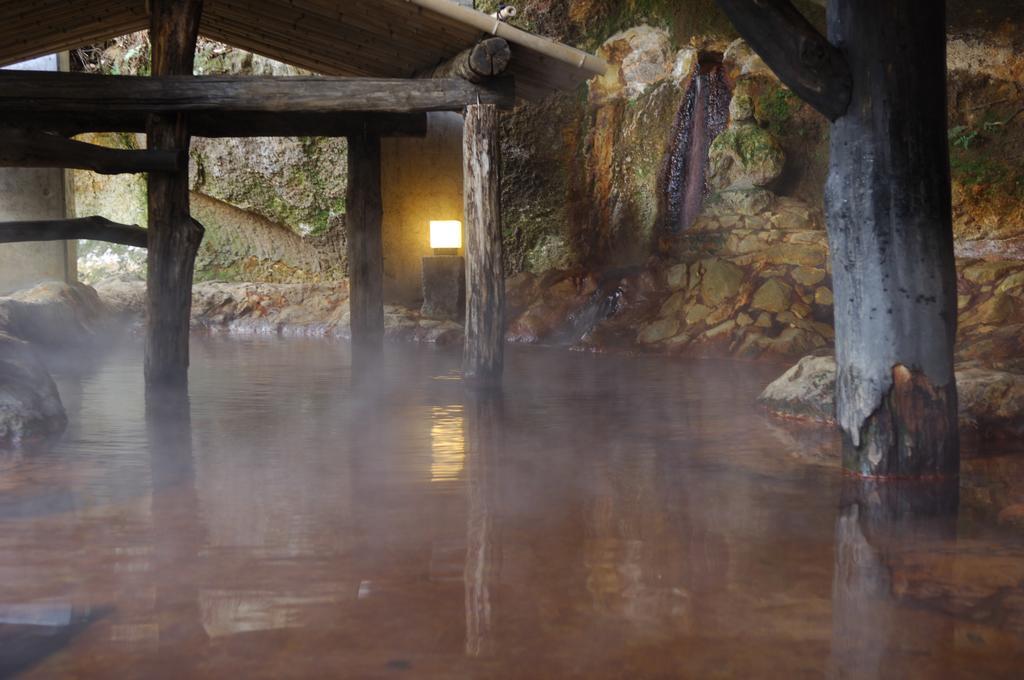 Kurokawa Onsen Yama no Yado Shinmeikan Minamioguni Bagian luar foto